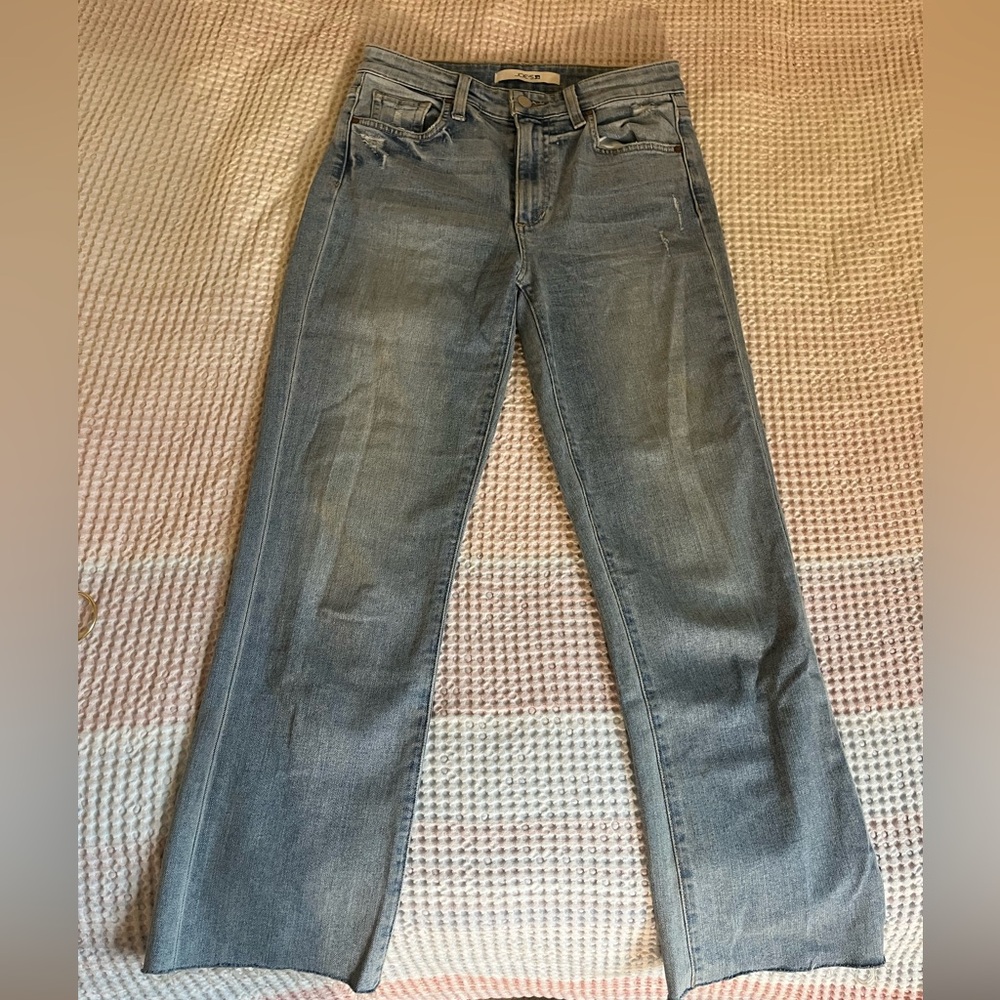 JOE’S JEANS Lightwash Midrise Cropped Jeans
